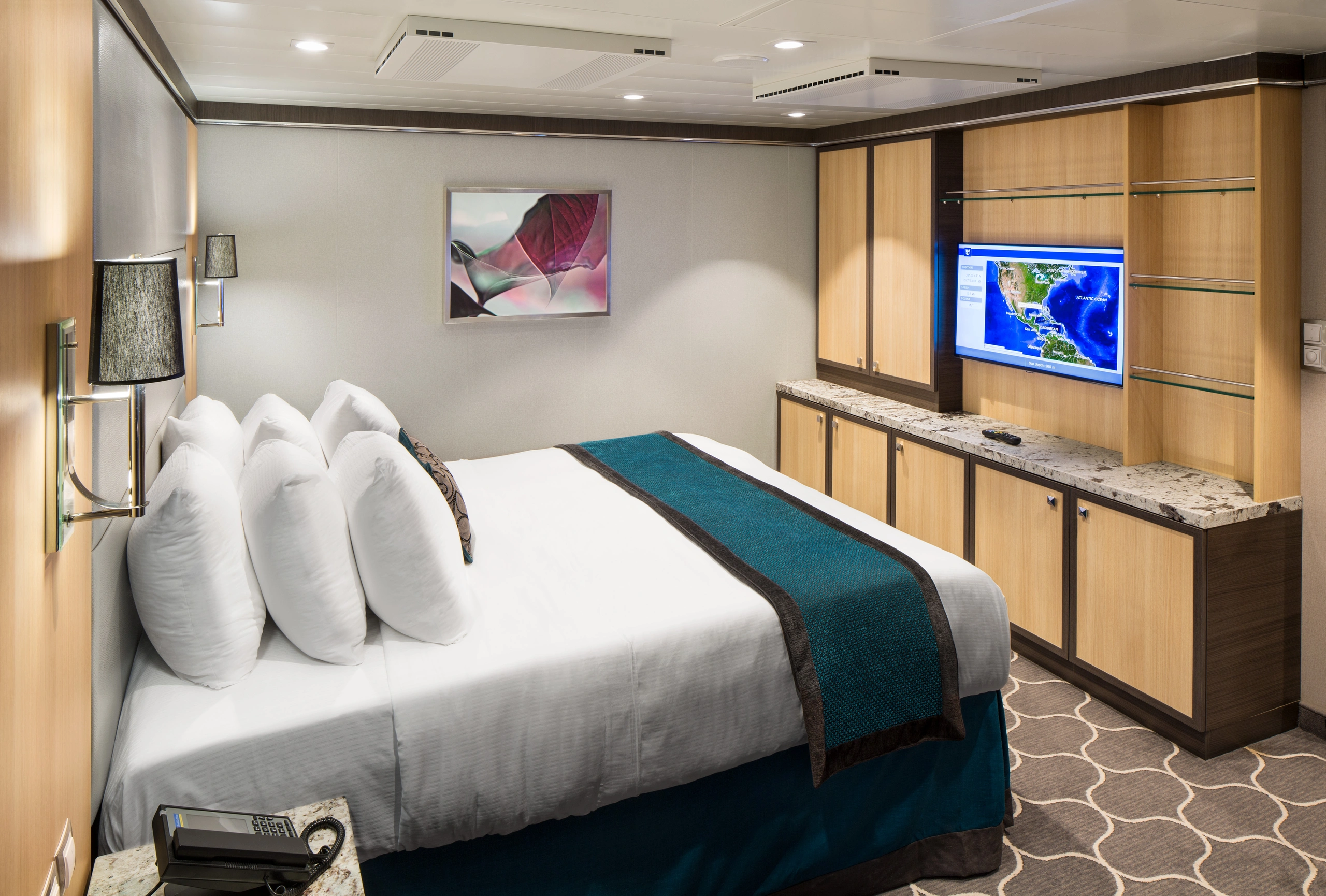 Two Bedroom AquaTheater Suite with Balcony Cat. A1 - Master Bedroom