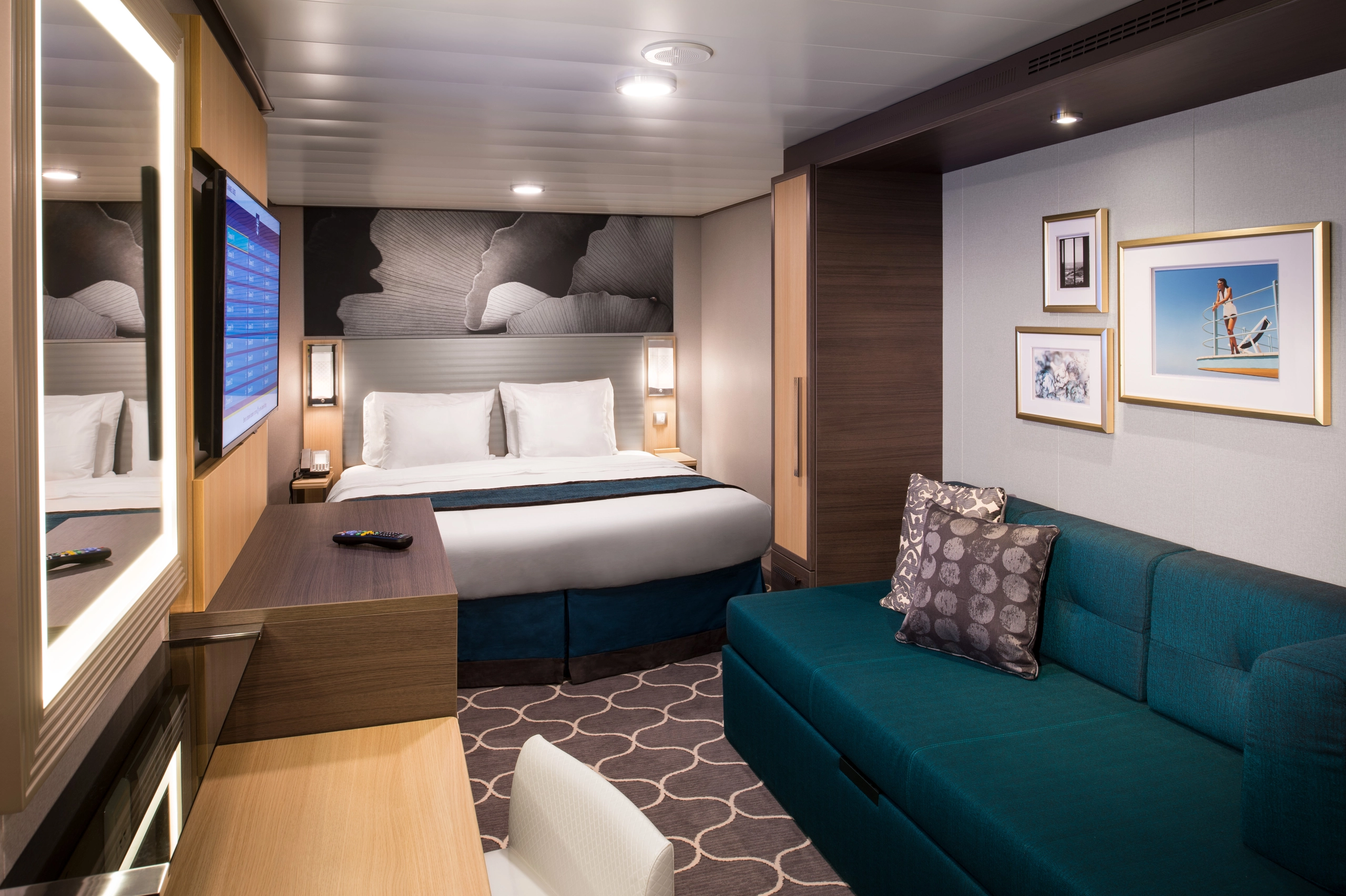 Symphony of the Seas interior room