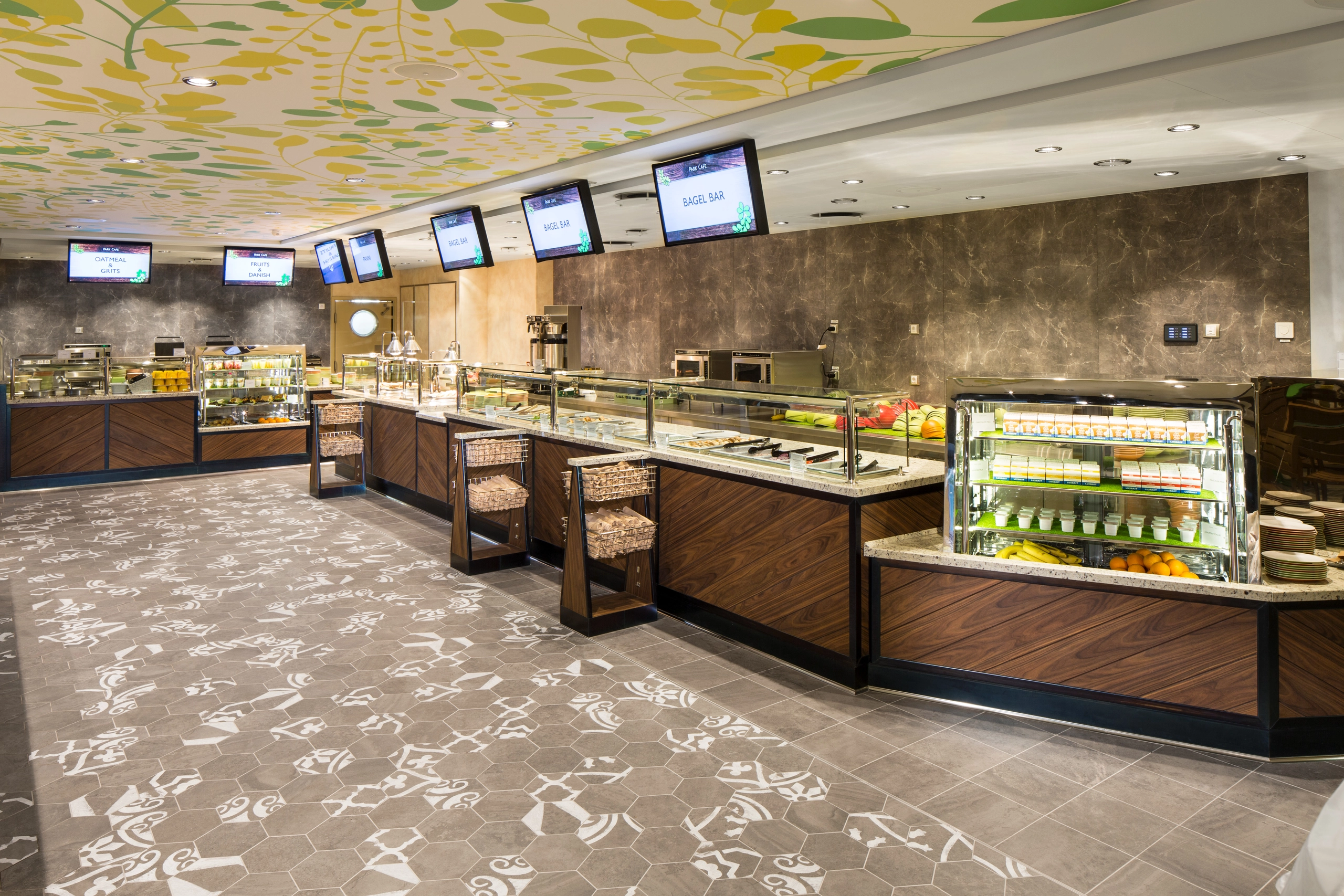 Harmony of the Seas Park Cafe