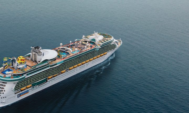 royal caribbean cruise ship room layout