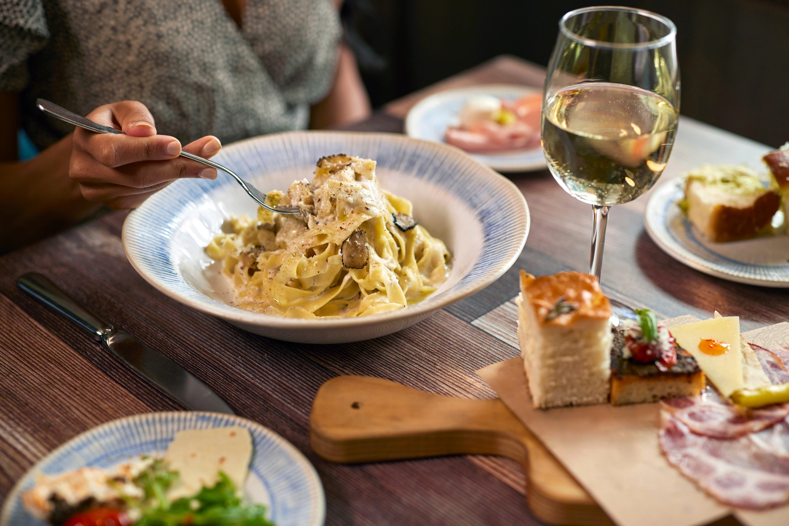Pasta dish and white wine