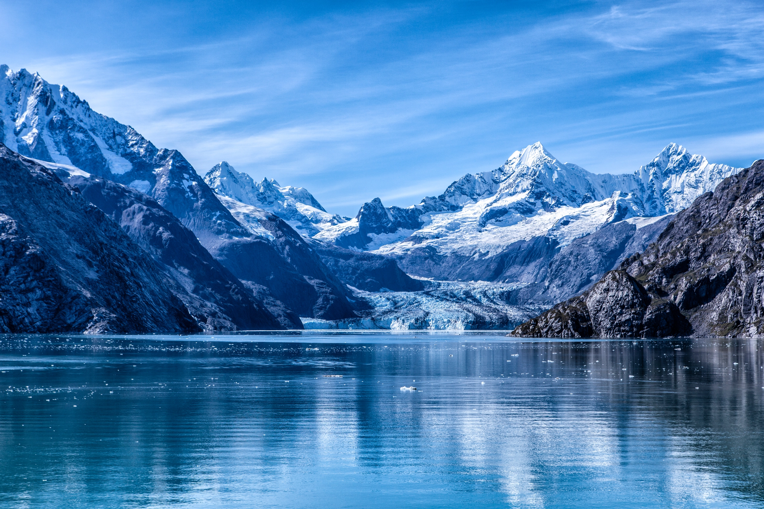 Alaska mountain and water