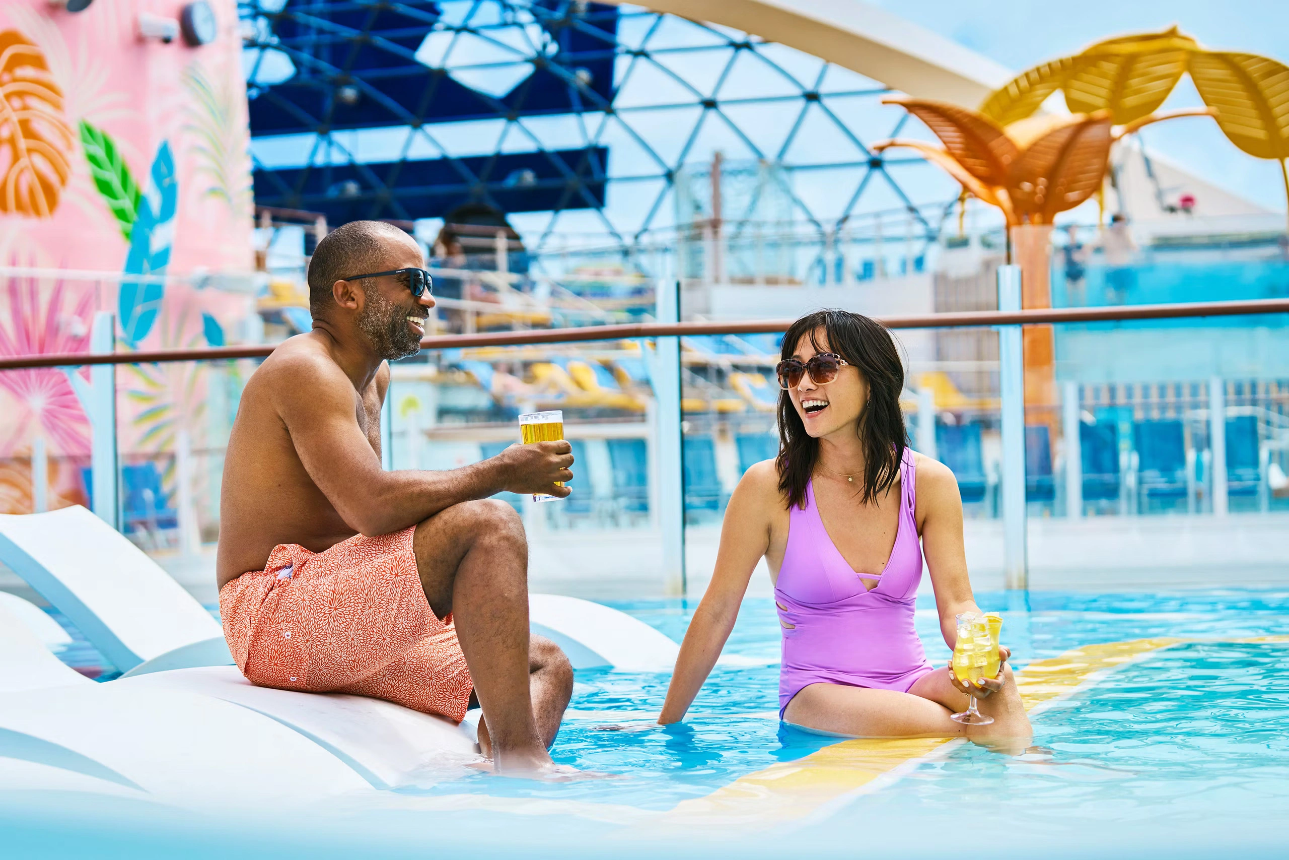 Symphony of the Seas couple enjoying cocktails